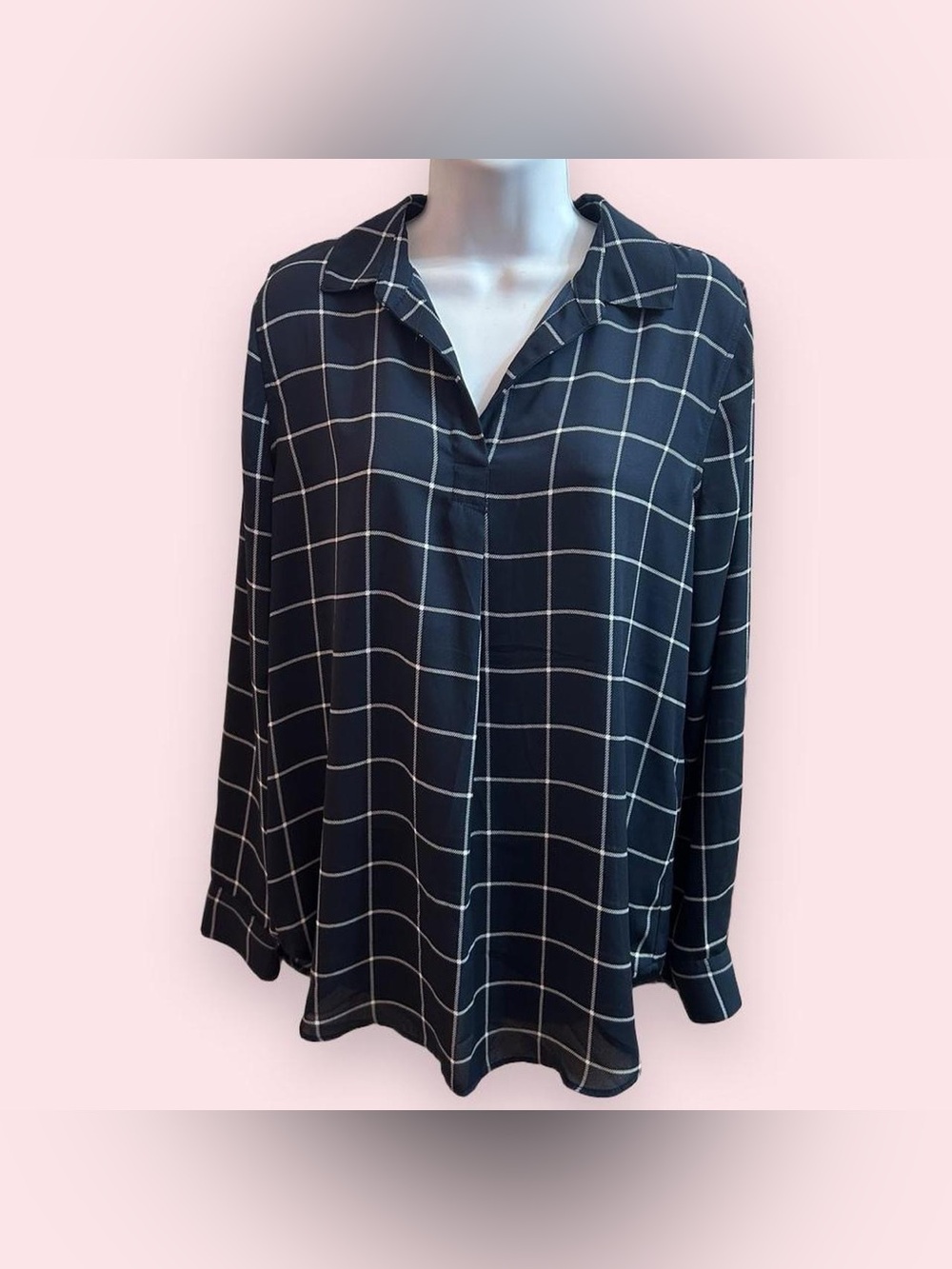 💙Banana Republic Navy & White Blouse💙